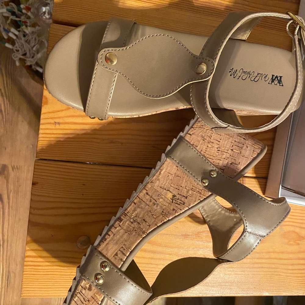Cork bottom sandals, size 5-11, brand new